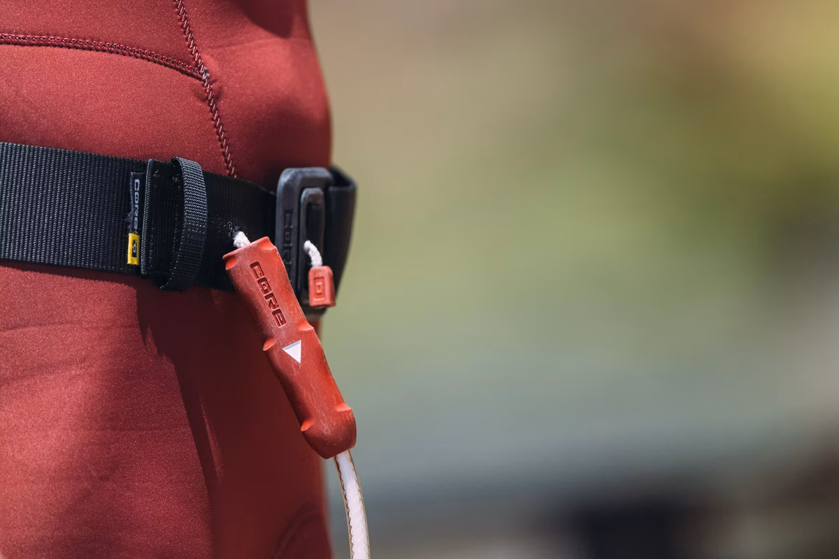 Waist leash — detail spony