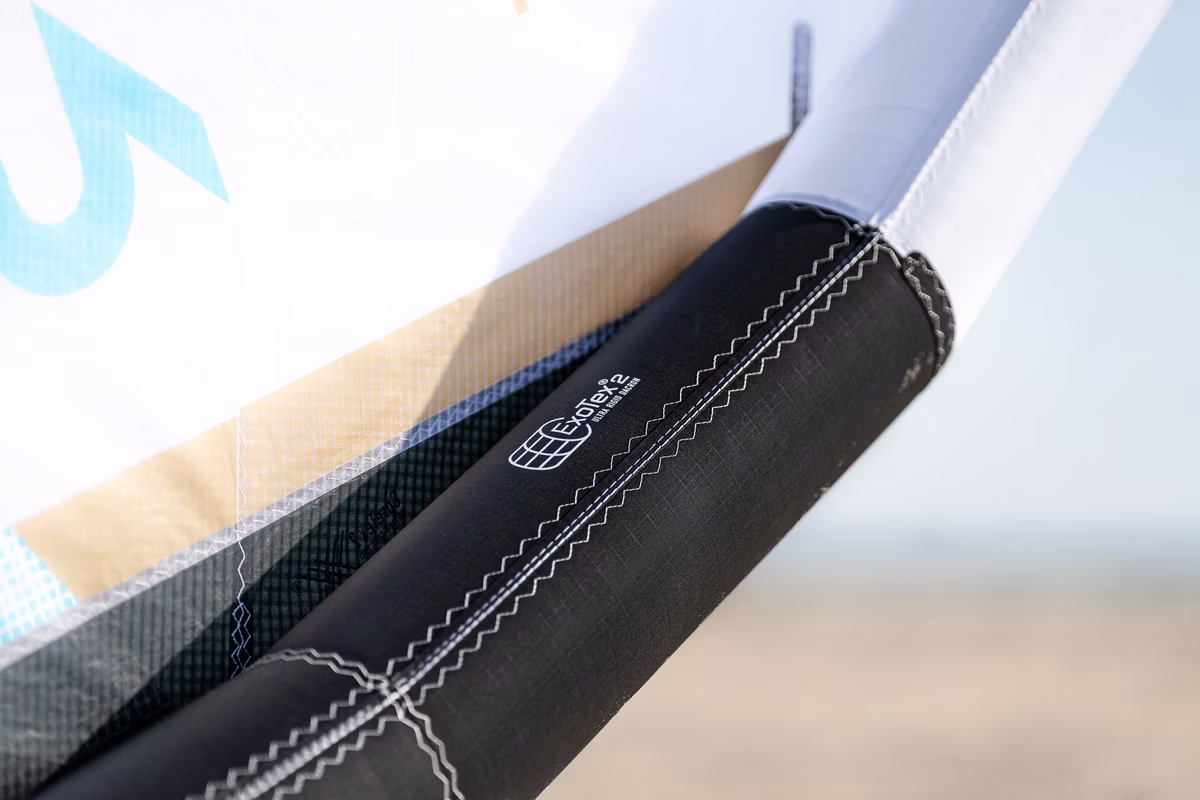 ExoTex Airframe — detail náběžné hrany