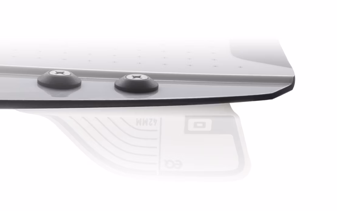 Detail hrany Unibody Edge Light