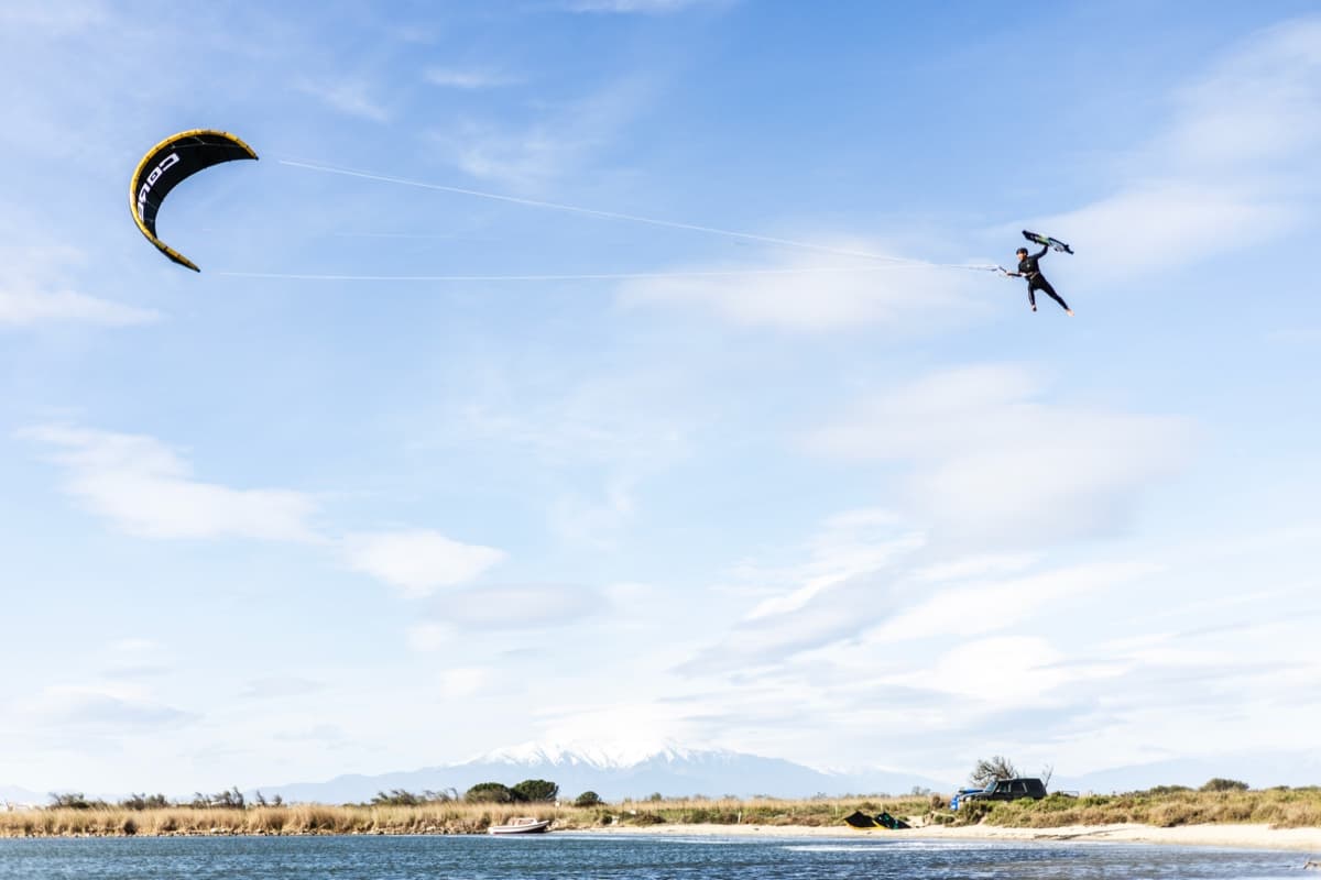 CORE Pace Pro 2 — big air skok